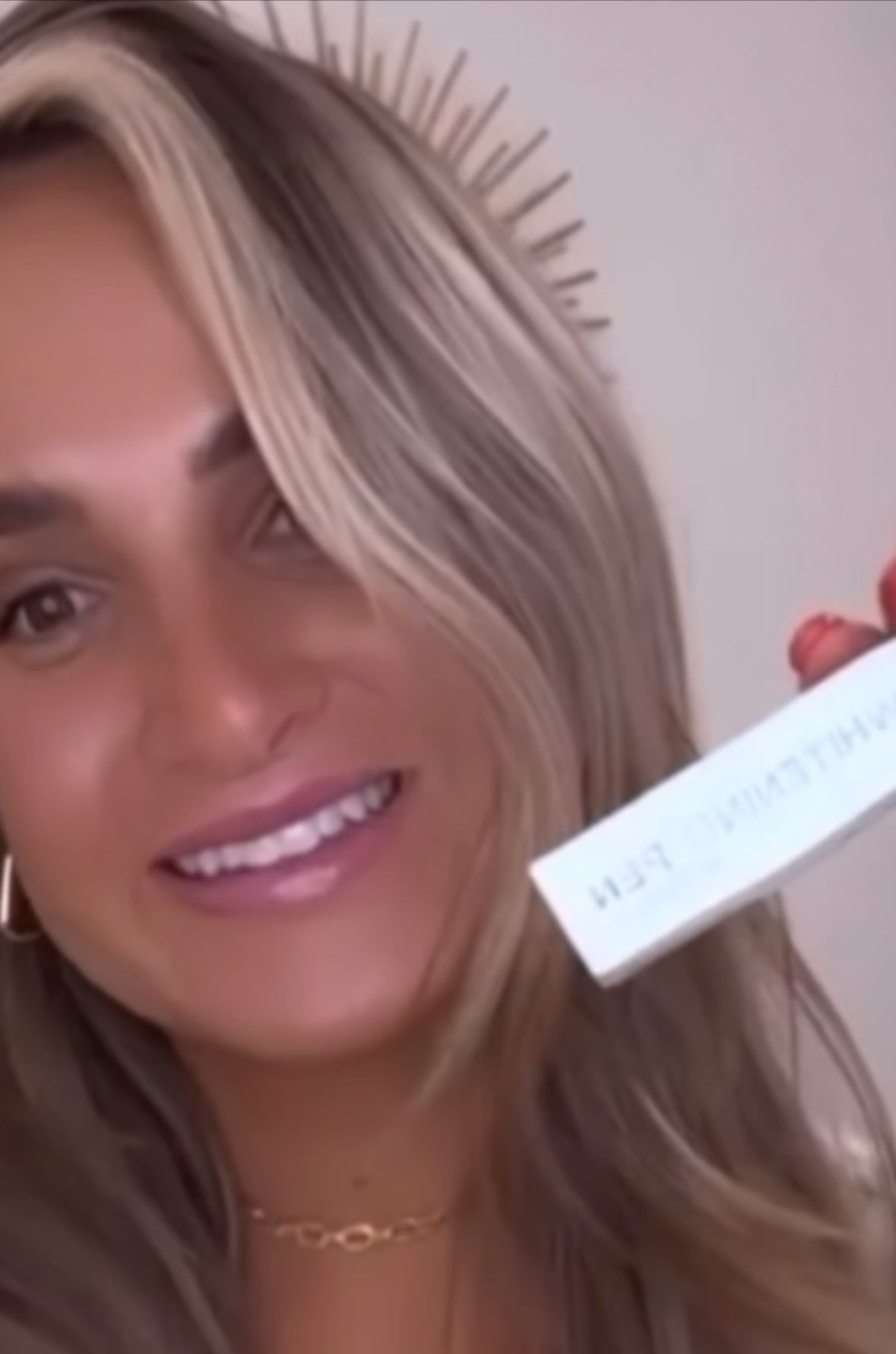 STARLET TEETH WHITENING PEN